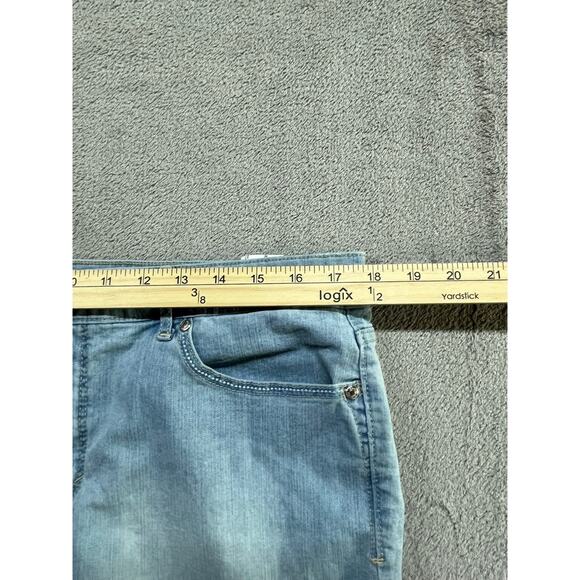 Gloria Vanderbilt Jordyn Skimmer Embroidered Cuffed Capri Blue Size 14‎ Womens - Picture 4 of 7